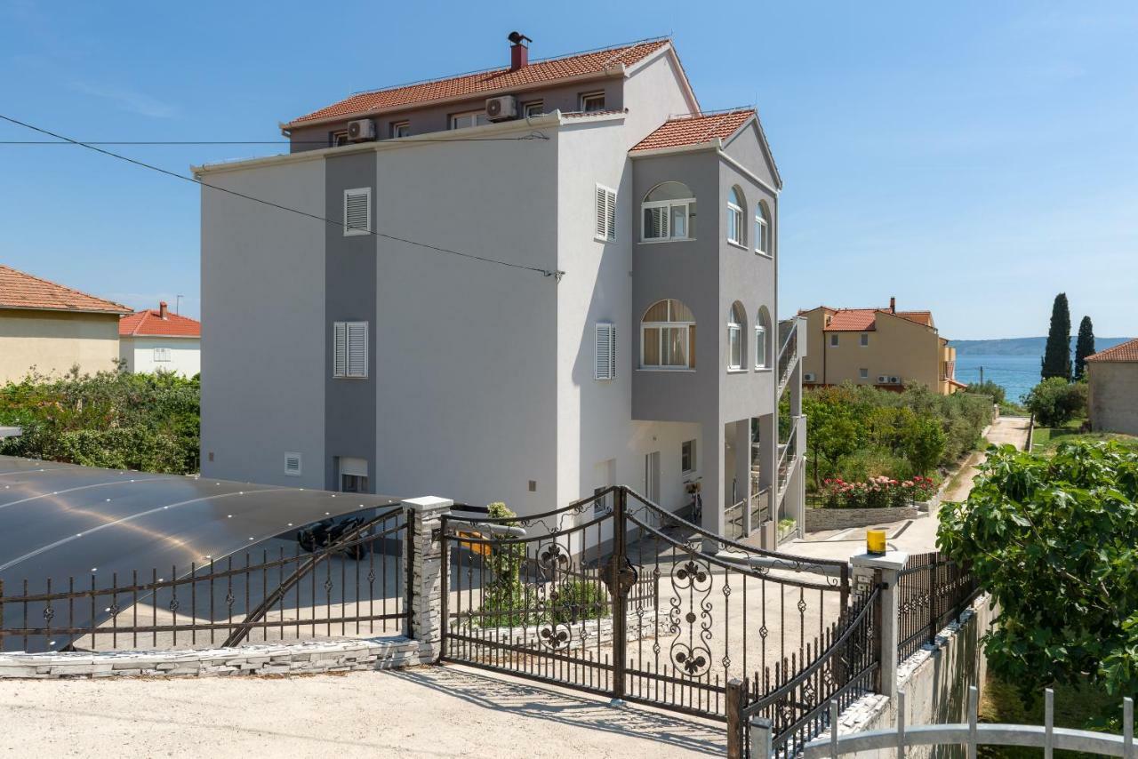 Apartments Kapo Kastela Exterior photo